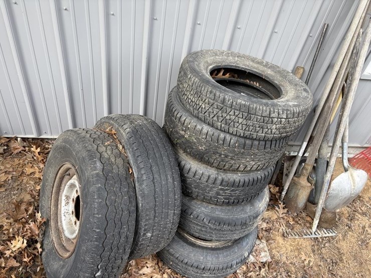 misc-tires-&-some-rims-image-4