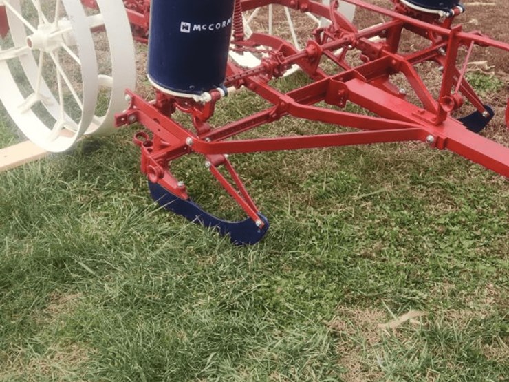 international-241-image-6