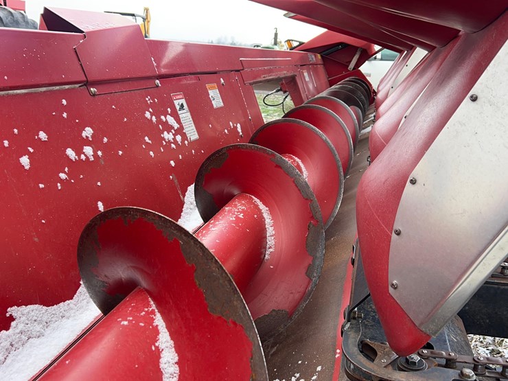 2012-case-ih-3208-image-13