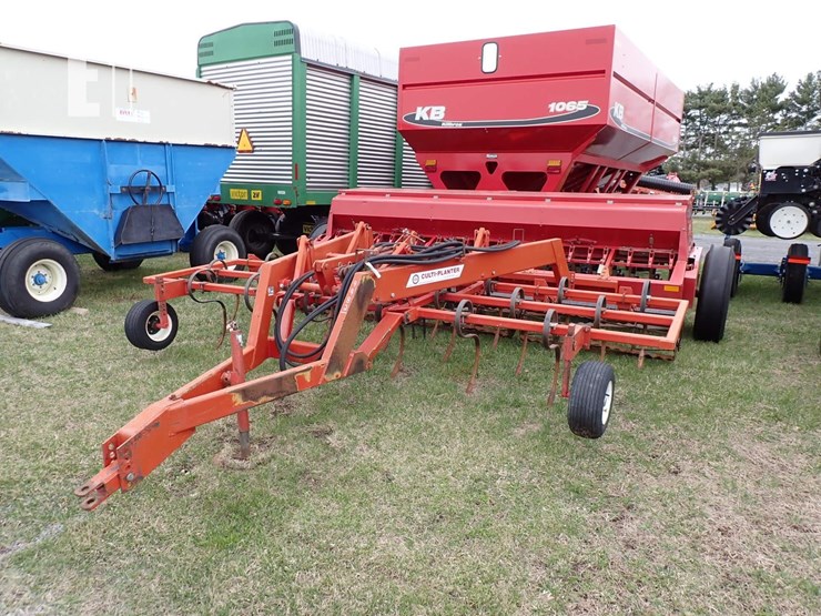 case-ih-5100-image-2