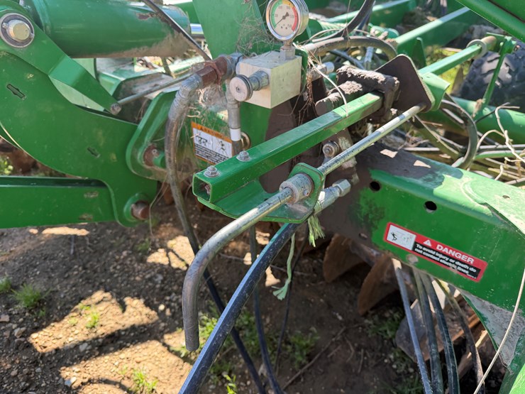 john-deere-2623vt-image-35