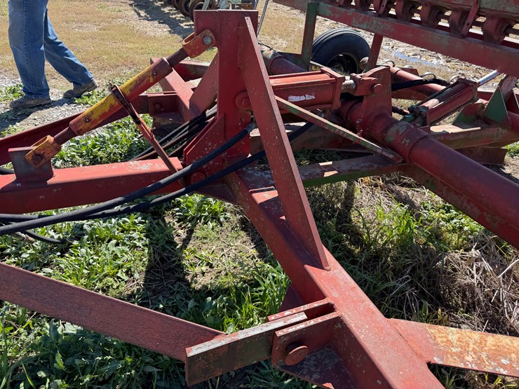 #42473-•-levee-squeeze-w/seeder-109-image-27