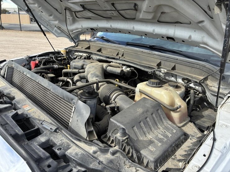 2016-ford-f550-xlt-image-9