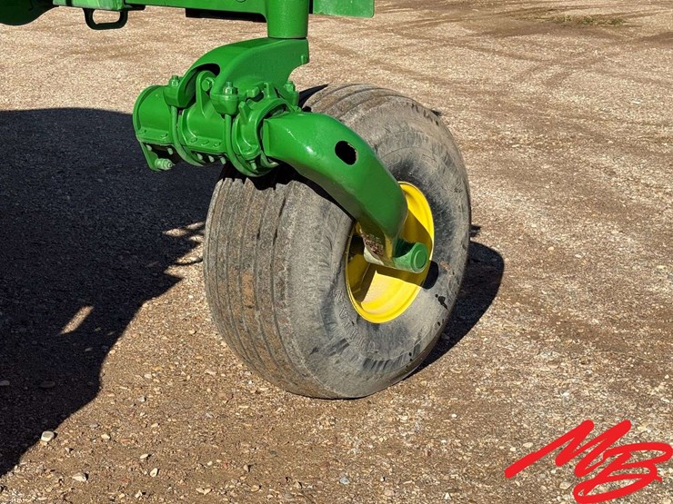 2024-john-deere-w260r-image-12