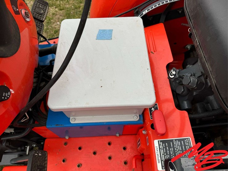 2021-kubota-l2501hst-image-13