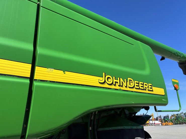 2005-john-deere-9660-sts-image-32