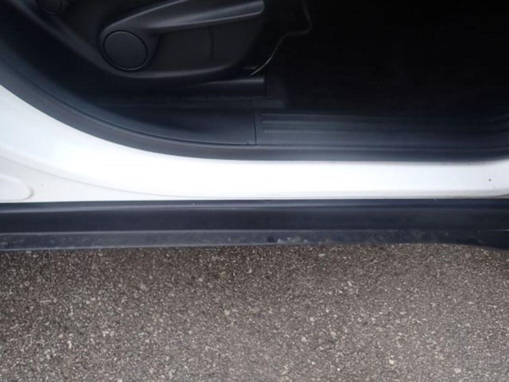 2016-jeep-cherokee-image-47