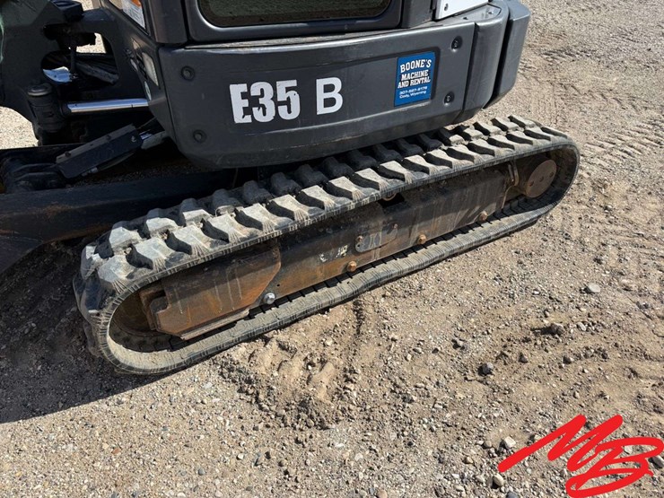 2013-bobcat-e35-image-9