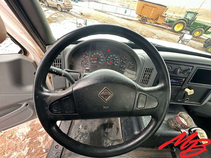 2004-international-7600-image-24