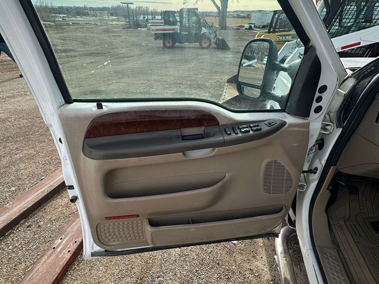 2004-ford-f250-lariat-image-16