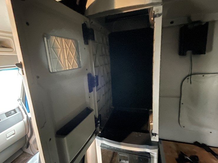 2019-peterbilt-579-image-47