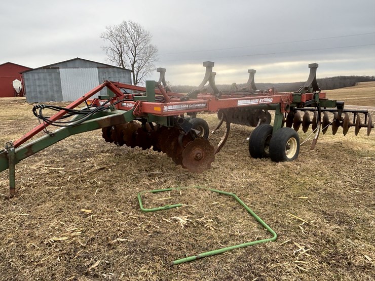 #1079-•-brillion-land-commander-v-ripper-(nelson,-wi)-image-2