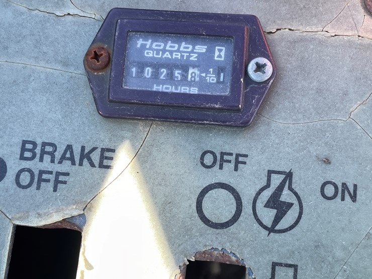 #2345-•-dixon-commercial-mower-image-9