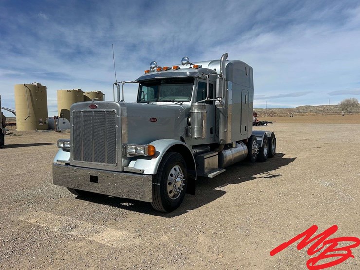 2007-peterbilt-379-image-1