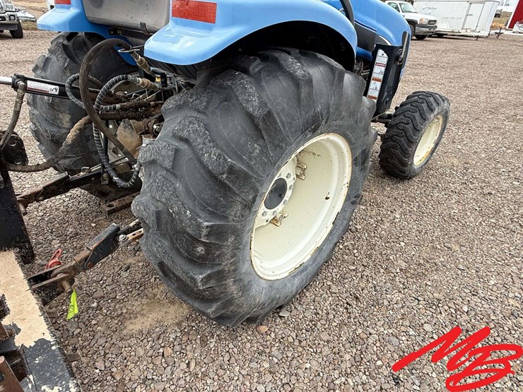 new-holland-tc40a-image-12