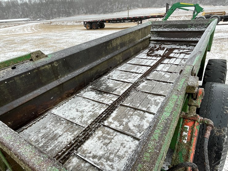 john-deere-680-image-22