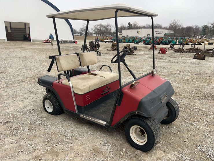 ez-go-golf-cart-image-1