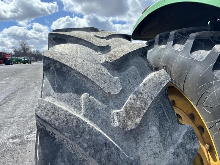 2004-john-deere-8320-image-31