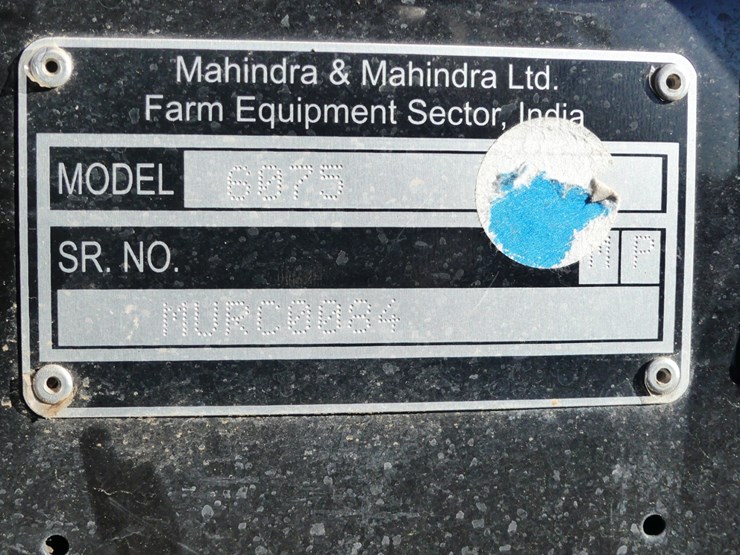2020-mahindra-6075-image-16