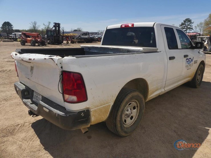 2015-dodge-ram-1500-image-2