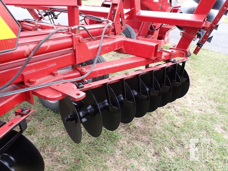 case-ih-3900-image-8