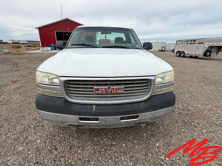 2001-gmc-2500hd-image-7