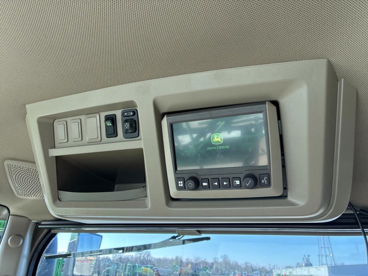 2022-john-deere-410r-image-81