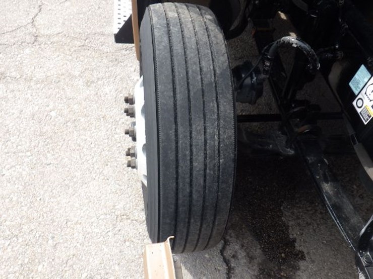 2022-kenworth-t680-image-25