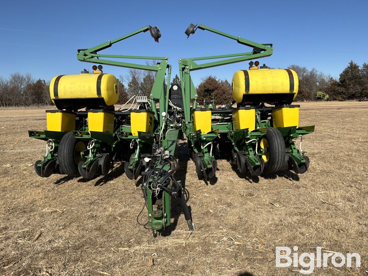 1998-john-deere-1760-image-2