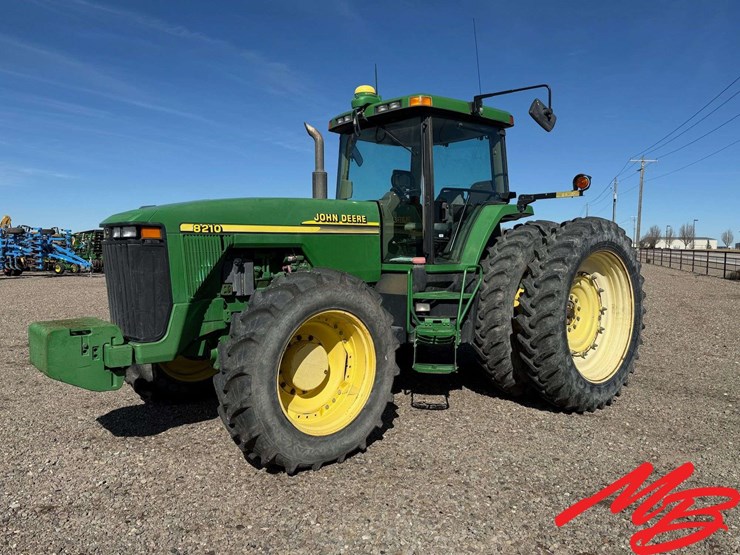 2000-john-deere-8210-image-2