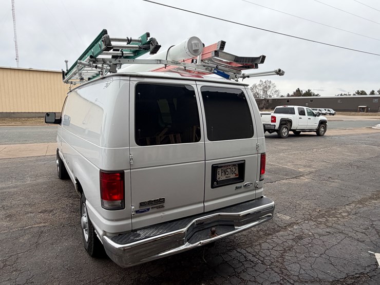 #1020-•-2014-ford-econoline-service-van-(eau-claire,-wi)-(has-wi-title)-image-6