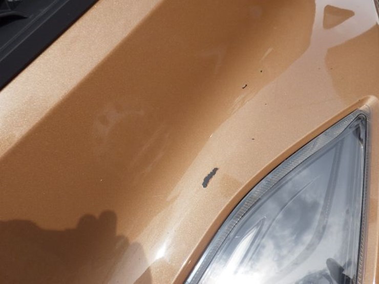 2022-volvo-vnl300-image-3