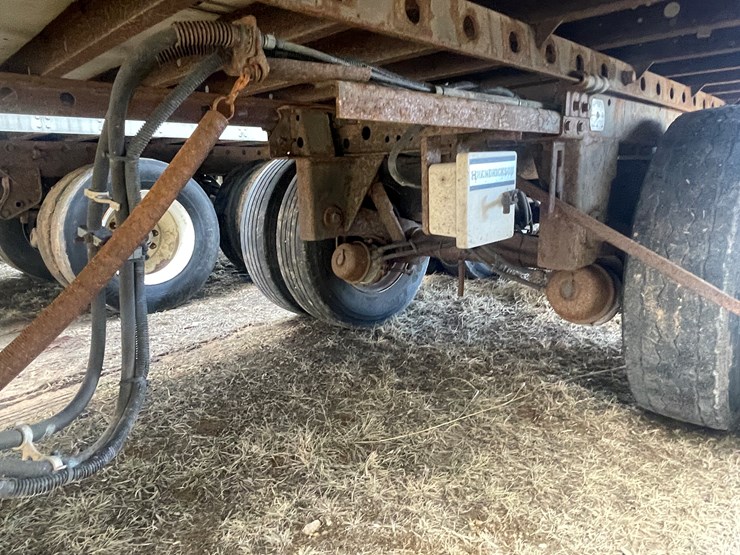 1999-utility-53'-image-31