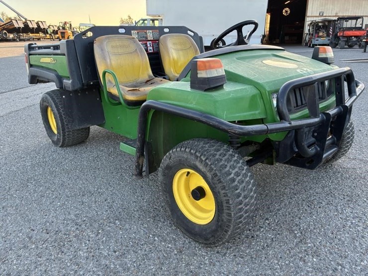 2013-john-deere-gator-image-2