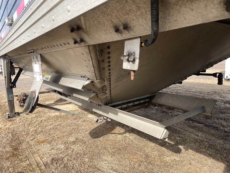 2016-timpte-42'-hopper-image-17