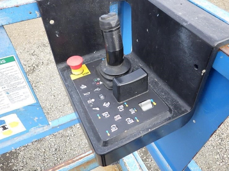 2008-genie-gs-3268-scissor-lift-image-22