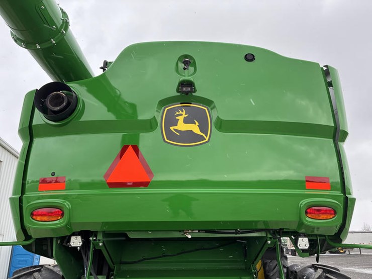 2023-john-deere-s780-image-15