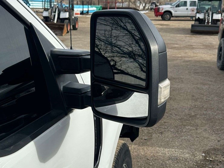 2019-ford-f250-xl-image-13