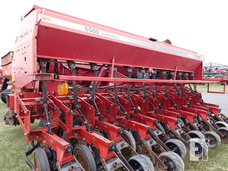 case-ih-5500-image-9