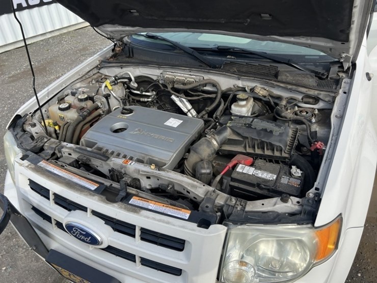 2012-ford-escape-image-17