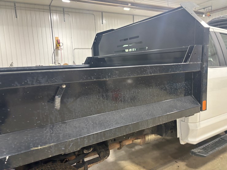 2022-ford-f550-sd-image-59