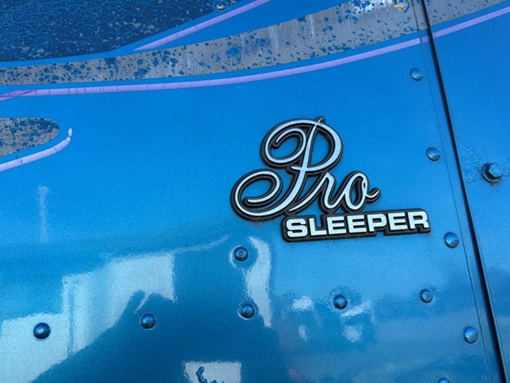 2000-international-9900-image-34