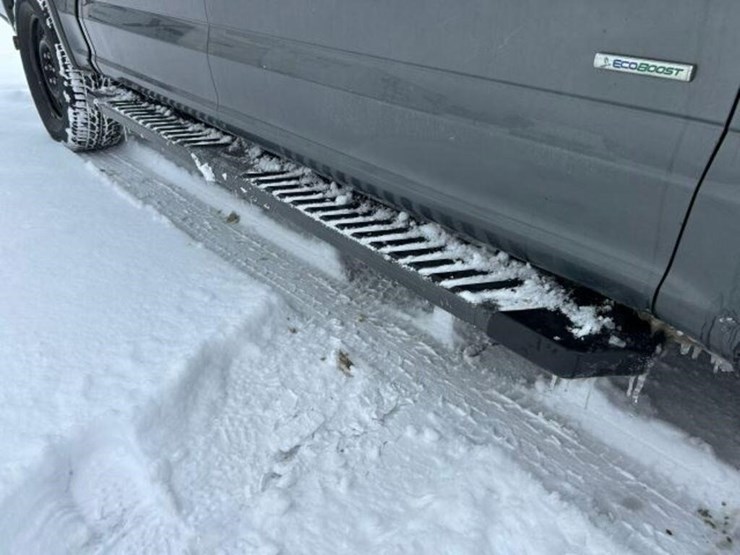 2017-ford-f150-xlt-image-34