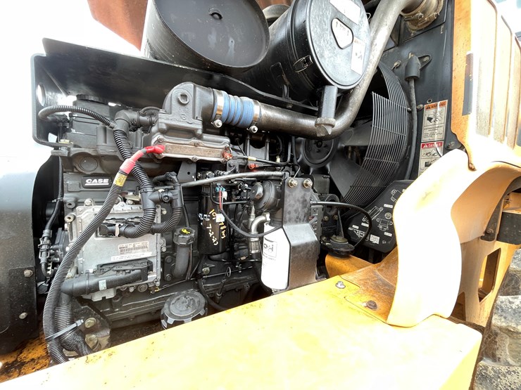 2008-case-621e-xr-image-14