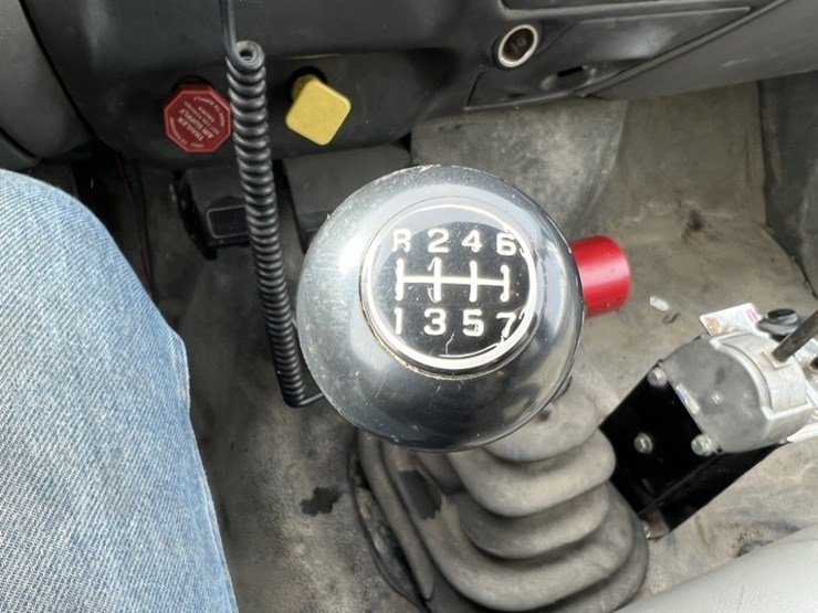 2004-ford-f650-sd-image-26