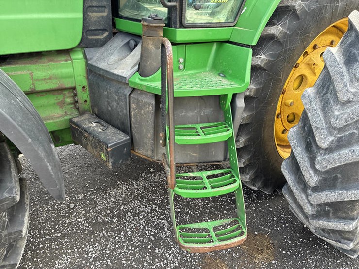 2004-john-deere-8320-image-21