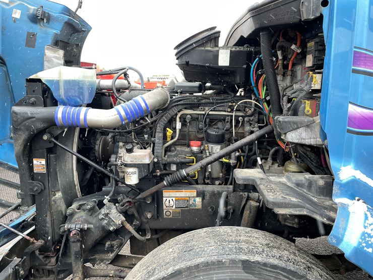 2019-peterbilt-579-image-68