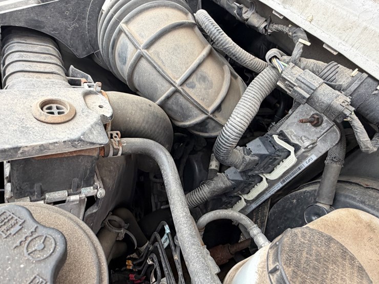 #1020-•-2014-ford-econoline-service-van-(eau-claire,-wi)-(has-wi-title)-image-47