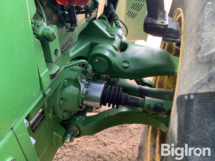 2013-john-deere-8310r-image-16