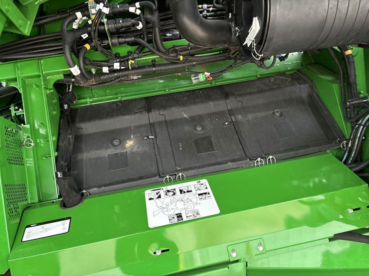 2023-john-deere-s780-image-53